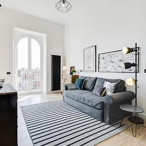 Bmga L Glam Industrial 3-bed In Termini Apartment